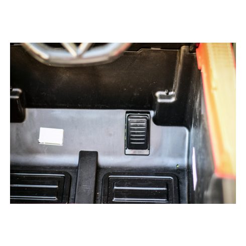 SuperCar100W, 12V elektromos kisautó - Piros